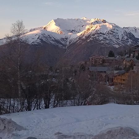 Chez Gaspard Le Montagnard 莱德萨阿尔卑斯 外观 照片